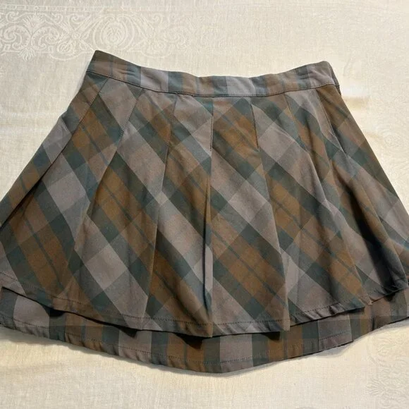 Outlander Plaid Buckle Skirt SM New With Tags Exclusive HOT TOPIC COLLECTION - Picture 7 of 11